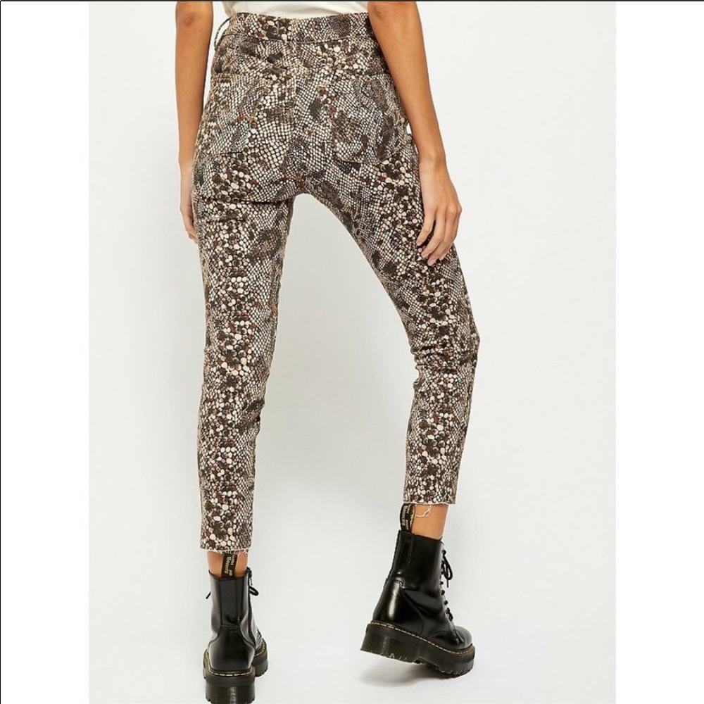Free People Raw High-Rise Jegging Snakeskin 32